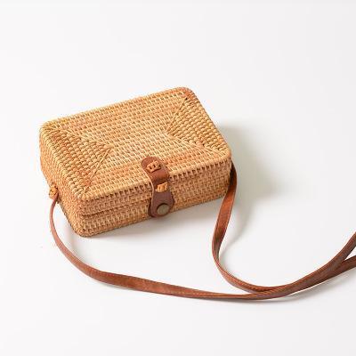 Bolsa Queila Quadrada  de Palha